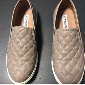 Steve Madden slip on sneakers